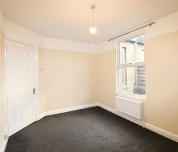 3 bedroom apartment to rent - Photo 6