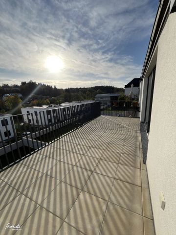 Lichtdurchflutete Dachgeschosswohnung - moderner Erstbezug mit 4 Zimmern und Balkon! - Foto 4