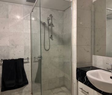 East Perth - Photo 5