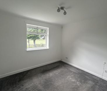 2 bedroom semi-detached bungalow to rent - Photo 5