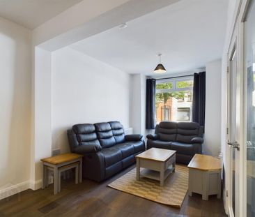 204 Donegall Road, Belfast, BT12 5NE - Photo 1