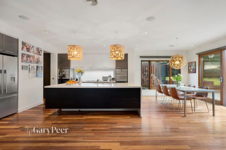 9 Prahran Grove, Elsternwick - Photo 3