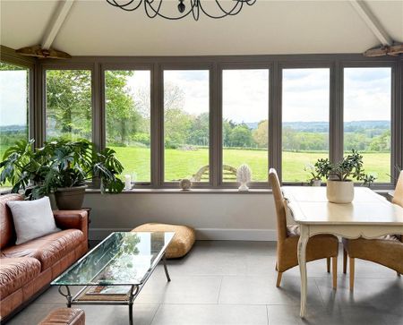 3 bedroom barn conversion to rent - Photo 2