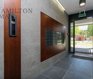 Apartament z dużym tarasem i pięknym widokiem na park na Sadybie - Фото 3