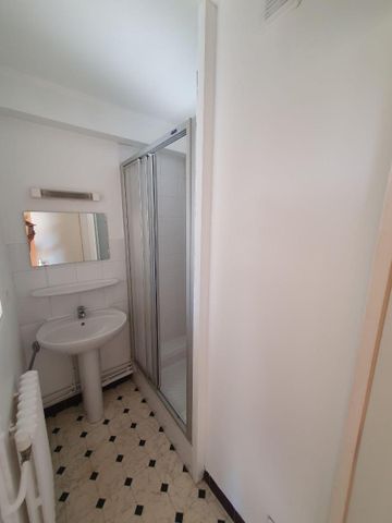 Location Appartement 2 pièces 35m² CLERMONT FERRAND 63000 - Photo 3