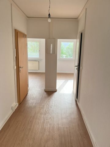 Wo das Leben so spielt…freie 3-Zimmer-Wohnung in der 1 Etage mit Balkon - Foto 4