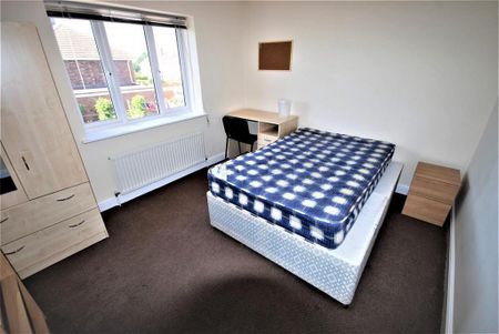 6 bedroom house to rent - Photo 4