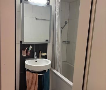 2.5 Zimmer, 64 m², 1. Stock - Foto 6