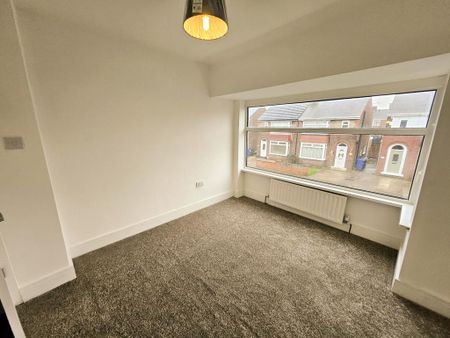 3 bedroom semi-detached house to rent - Photo 3