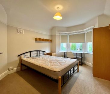 4 bedroom terraced house to rent - Photo 3