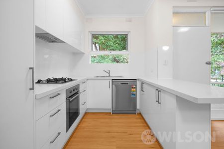 Newly renovated 1 bedroom apartment in trendy St Kilda! - Photo 4