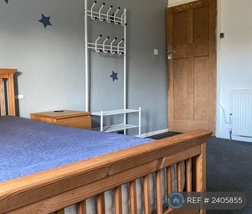 4 bedroom terraced house to rent - Photo 4