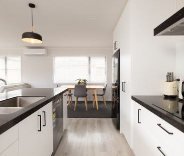 Easy Living - Photo 4