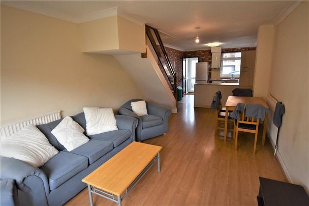 2 bedroom terraced house to rent - Photo 1