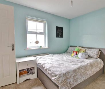 4 bedroom detached house to rent - Photo 1