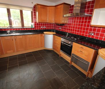 3 bedroom semi-detached house to rent - Photo 6