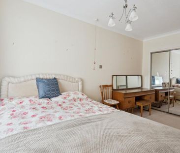 2 bedroom retirement property to rent - Photo 5