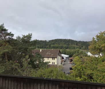 renovierte 2.5-Zimmer-Dachwohnung - Photo 3
