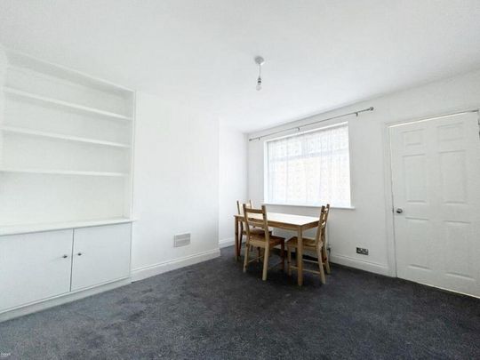 2 bedroom maisonette to rent - Photo 1