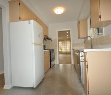 For Lease - 14 Dukinfield Crescent Unit# 2, Toronto, Ontario - Photo 4