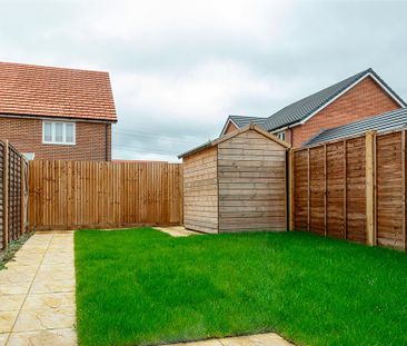 3 bedroom semi-detached house to rent - Photo 6