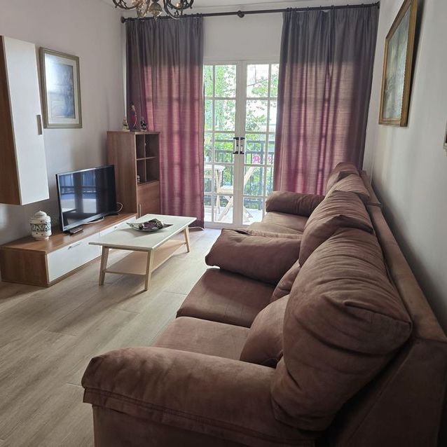 Alquiler de piso en La trinidad - Photo 1