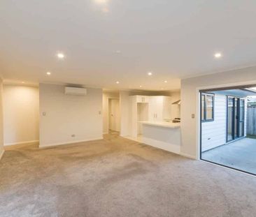 Low-Maintenance 3-Bedroom Home with Garage & Fenced Yard - Photo 2