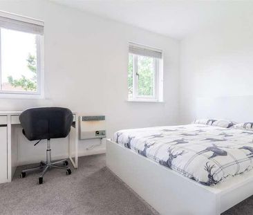 Hunters Place, Spital Tongues, NE2 - Photo 2