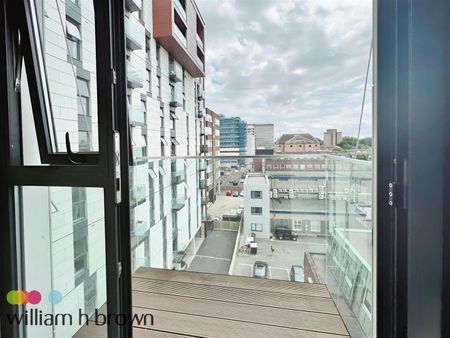 Victoria Avenue, Southend-On-Sea - Photo 5