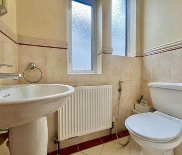 3 bedroom semi-detached house to rent - Photo 6