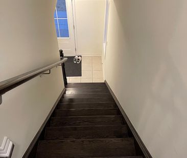 For Lease - 998 Alder Gate, Milton, Ontario - Photo 4