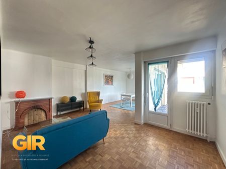 Location Appartement 5 pièces 92m² RENNES 35000 - Photo 3