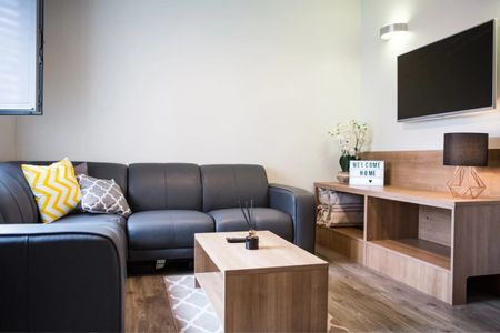 South Bank Residence, 17 Great Suffolk Street, London, SE1 - Photo 4