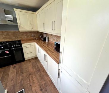 1 bedroom in a house share to rent - Photo 6