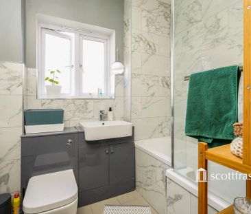 2 bedroom flat to rent - Photo 6