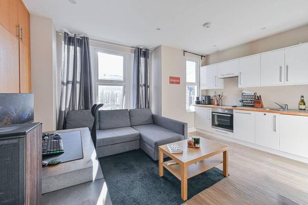 1 bedroom flat to rent - Photo 1