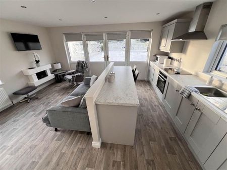 22b Lisbane Road, Comber, BT23 6AF - Photo 2