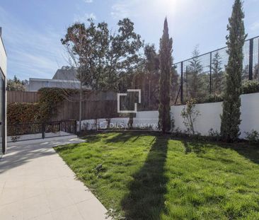 Luxury Villa for rent in Madrid, Spain - Photo 4