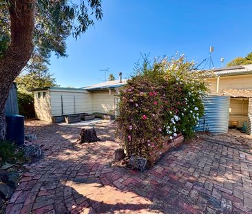 Charming Ceres Home with Spacious Living - Photo 1