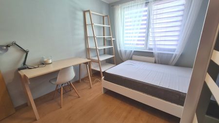 Na wynajem w nowym budynku 2 pok. + garaż + balkon - Photo 4