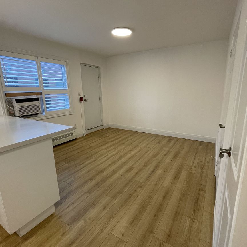 For Lease - 2940 Dundas Street Unit# 2, Toronto, Ontario - Photo 1