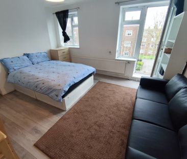 Room in a Shared Flat, Cottenham House, N19 - Photo 6