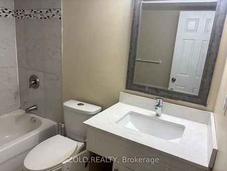 For Lease - 50 Dundalk Crescent, Brampton, Ontario - Photo 4