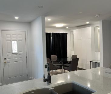 For Lease - 43 Charters Road, Brampton, Ontario - Photo 6
