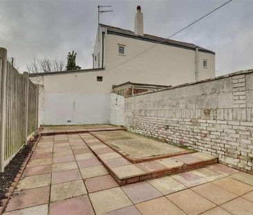 North End Grove, Portsmouth, PO2 - Photo 2