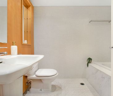 Modern Living in 'The Colonades' on Lavender Bay - Photo 4