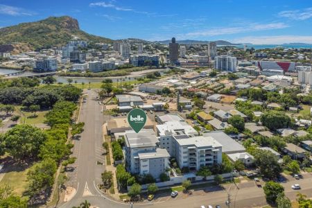 luxury Living in the Heart of Townsville - Photo 4
