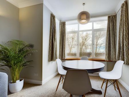 2 bedroom maisonette to rent - Photo 5