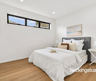 LUXURIOUS DOUBLE STOREY DELIGHT - Photo 4
