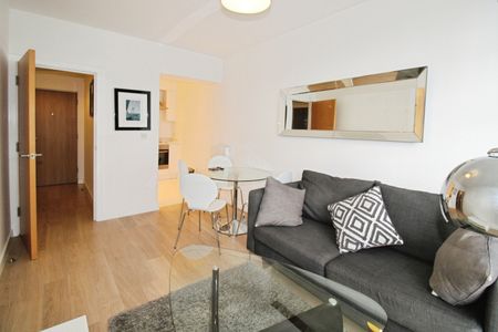 Durnsford Road, London, SW19 8JL - Photo 2